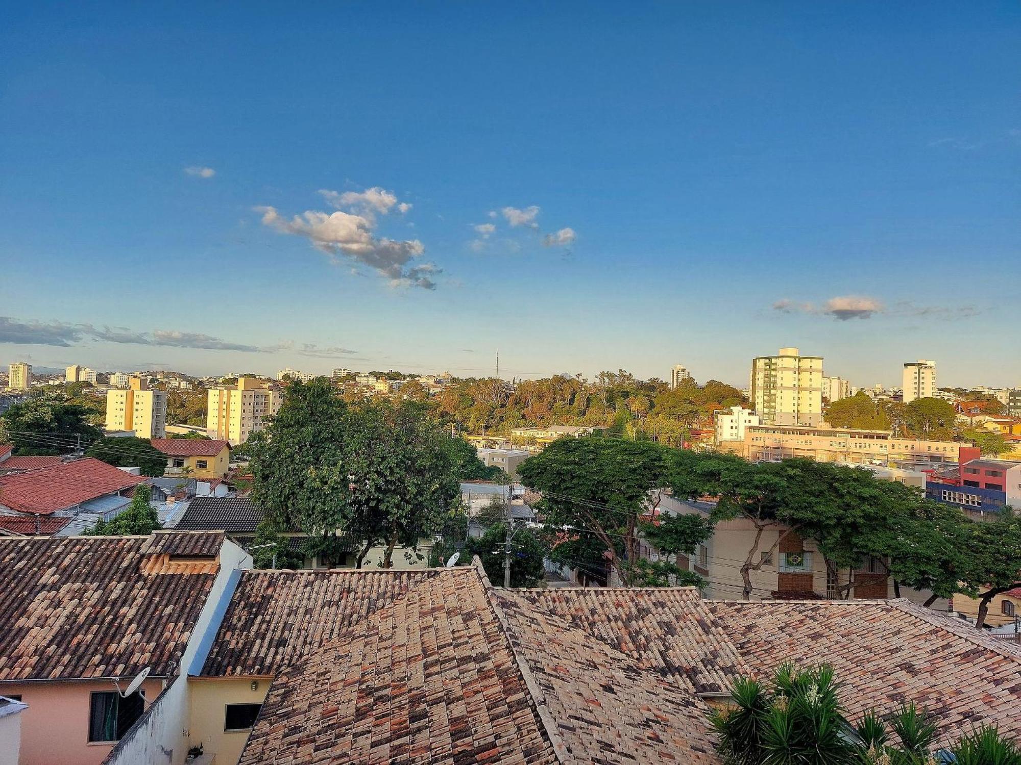 בלו הוריזונטה Casa Confortavel E Segura Na Regiao Da Pampulha מראה חיצוני תמונה